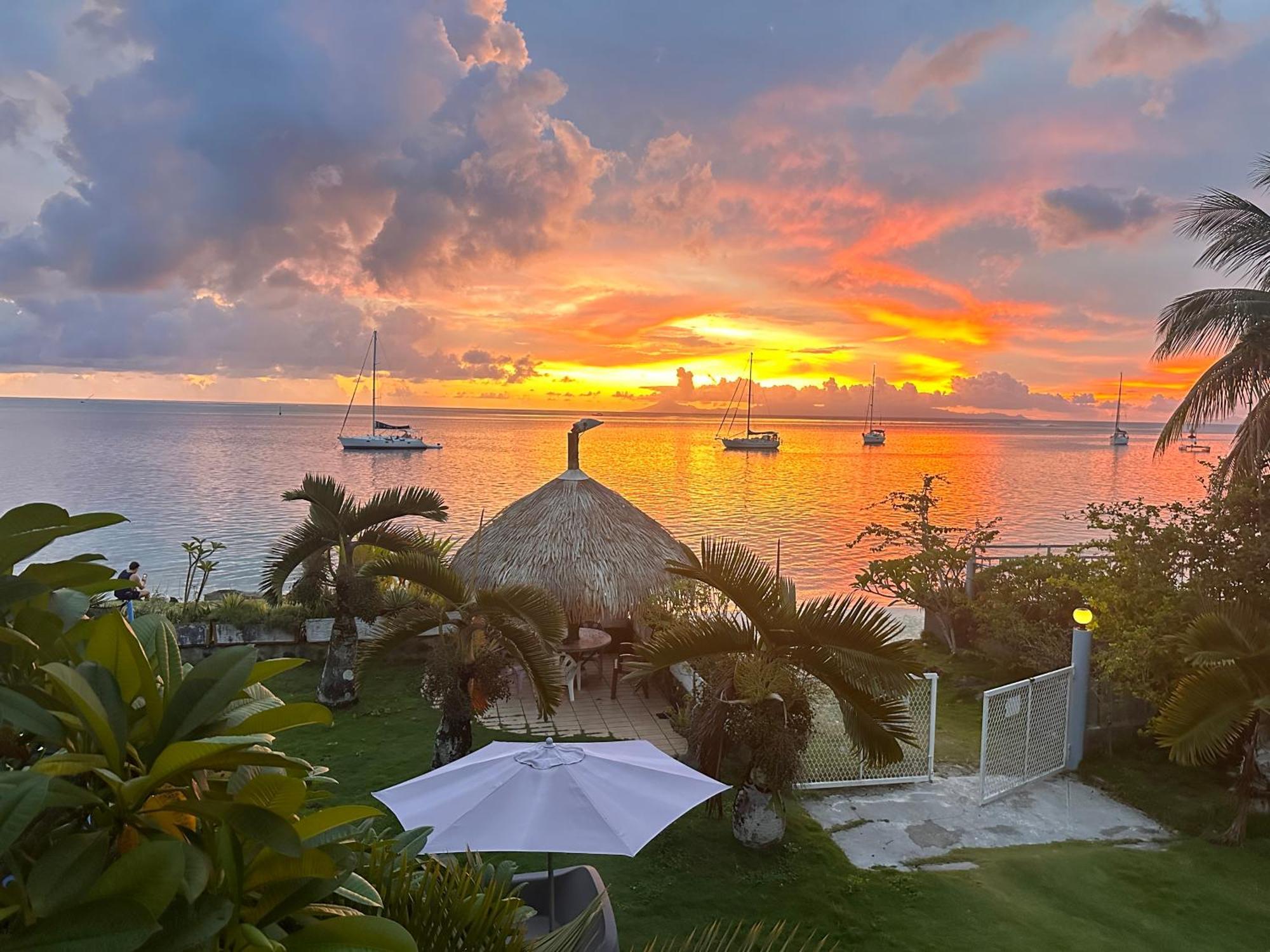 Meri Lodge Huahine « Room Of Marta » Fare Eksteriør billede